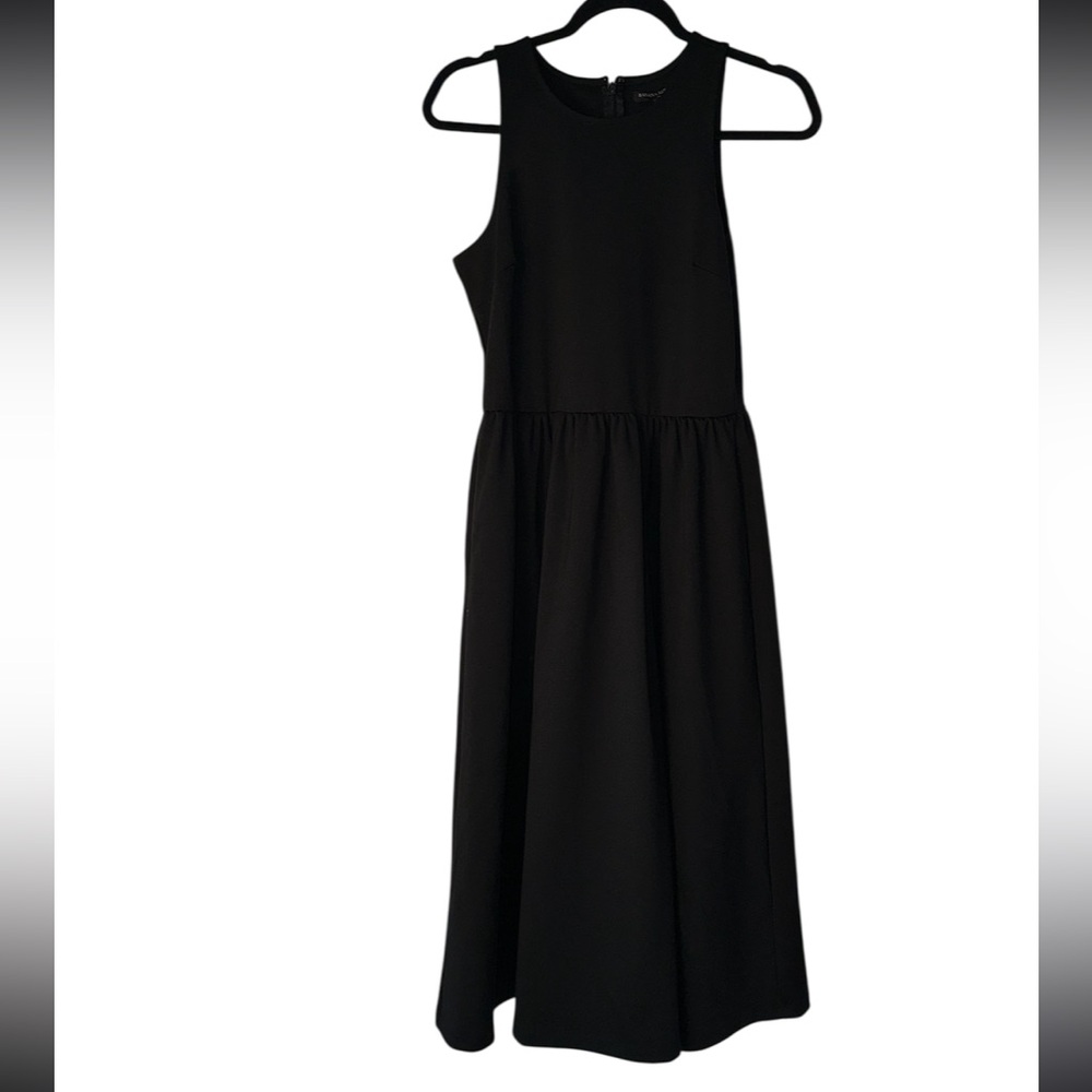 NWT BANANA‎ REPUBLIC SIZE 4 black midi dress with pockets